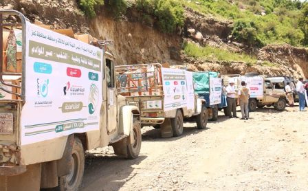 The Coalition of Humanitarian Relief Moving a Convey of Relief Aids to the Affected People of  Alshaqb  in Saber Almawadem 7